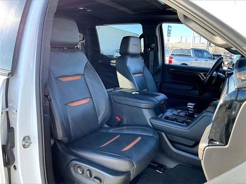 Used 2022 GMC Sierra 1500 AT4 image 11