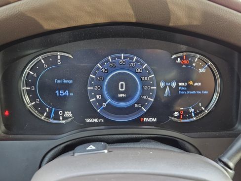 Used 2016 Cadillac Escalade Premium AWD/4WD image 18