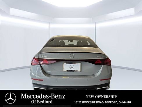 Used 2026 Mercedes-Benz E 350 4MATIC Sedan image 4