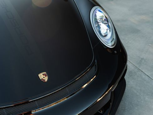 Used 2019 Porsche 911 GT3 image 8