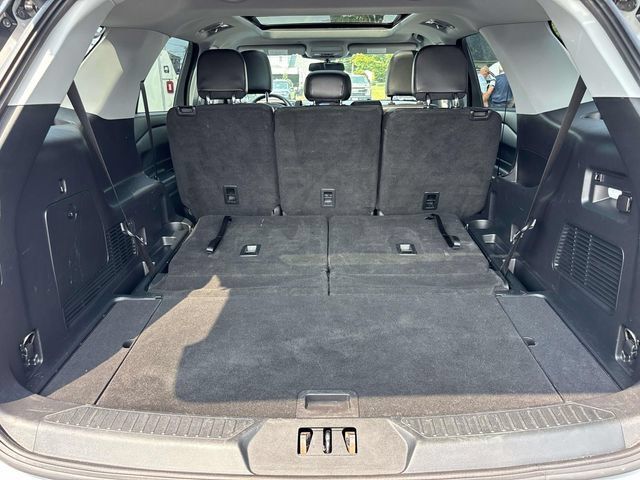 Used 2022 Ford Explorer XLT w/ Equipment Group 202A AWD/4WD image 24