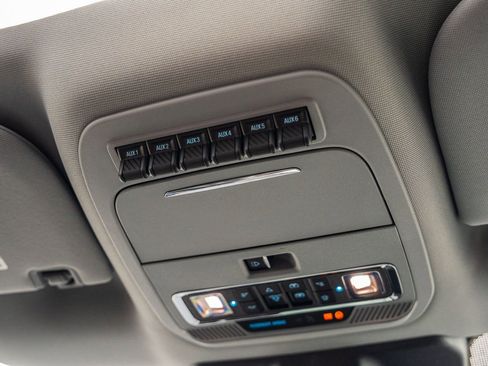 Certified 2025 Ford F250 Lariat w/ Black Appearance Package image 27