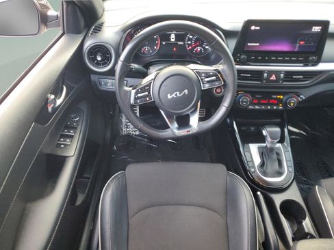 Certified 2022 Kia Forte GT-Line FWD image 10