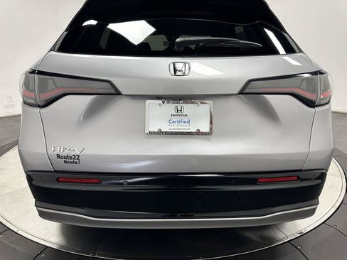 Used 2024 Honda HR-V EX-L image 12