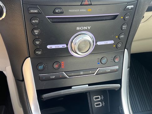 Used 2018 Ford Edge Titanium w/ Equipment Group 302A image 14