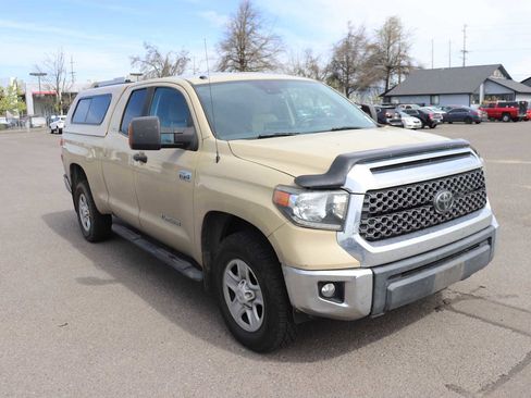 Used 2019 Toyota Tundra SR5 image 3