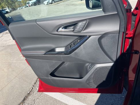 New 2026 Chevrolet Equinox RS w/ Convenience Package III image 33