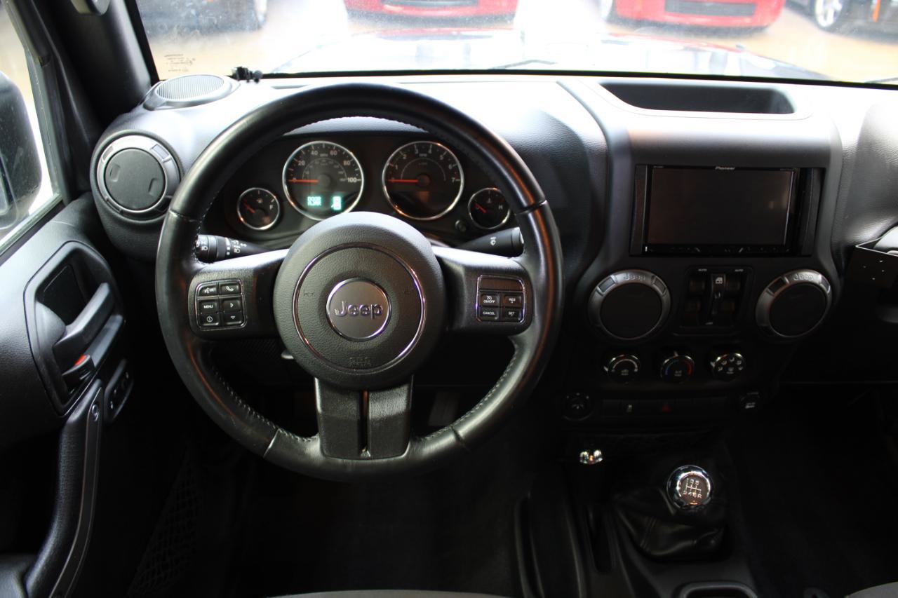 Used 2018 Jeep Wrangler Unlimited Sport S AWD/4WD image 38