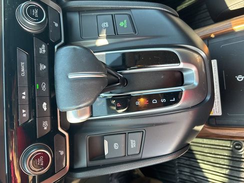 Used 2022 Honda CR-V Touring image 20