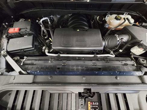 Used 2021 Chevrolet Silverado 1500 LT Trail Boss w/ Convenience Package II image 16