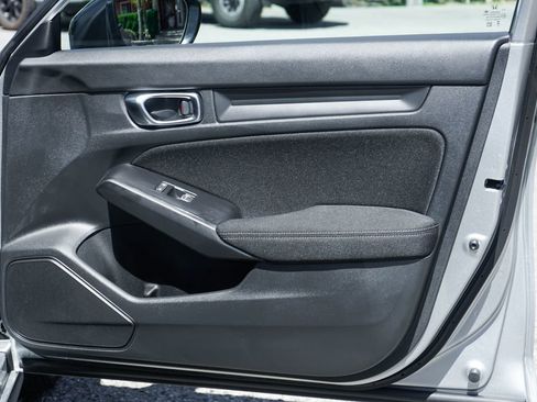 Used 2025 Honda Civic Sport image 36