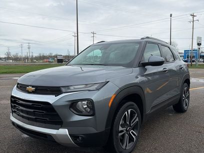 Used 2021 Chevrolet TrailBlazer LT w/ Convenience Package