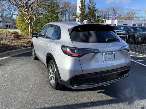 Used 2023 Honda HR-V EX-L image 6