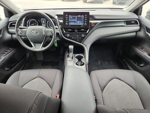 Used 2024 Toyota Camry LE image 11