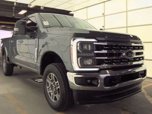 Used 2024 Ford F250 Lariat image 5
