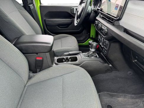 Certified 2025 Jeep Wrangler Sport S image 21