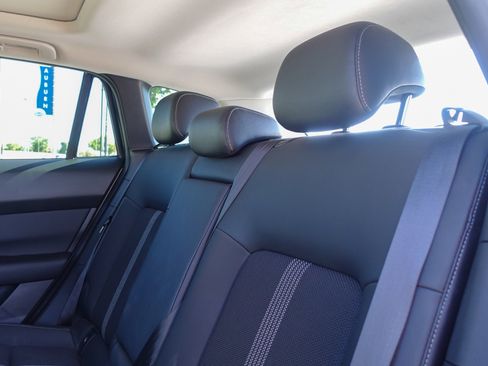 Used 2025 MAZDA CX-50 AWD 2.5 S w/ Premium Package image 22