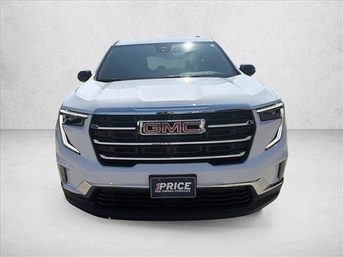 Used 2024 GMC Acadia Elevation w/ Luxury Package FWD image 8