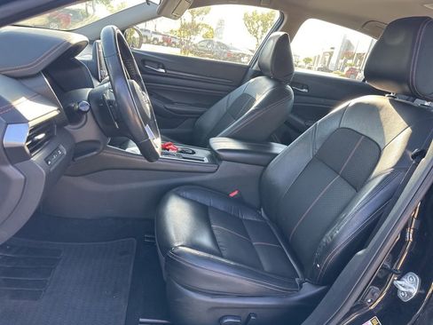 Used 2022 Nissan Altima 2.5 SR image 10