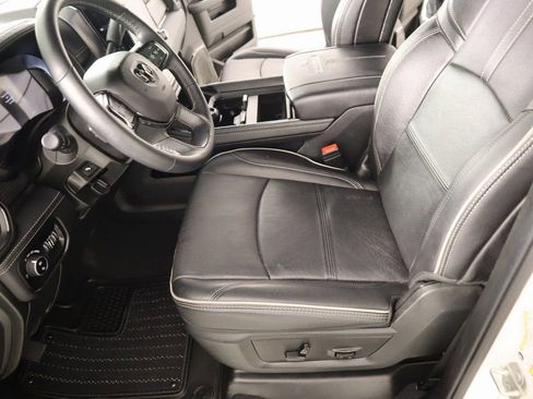 Used 2024 RAM 3500 Limited image 11