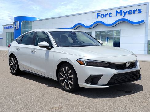 Used 2024 Honda Civic EX-L image 1