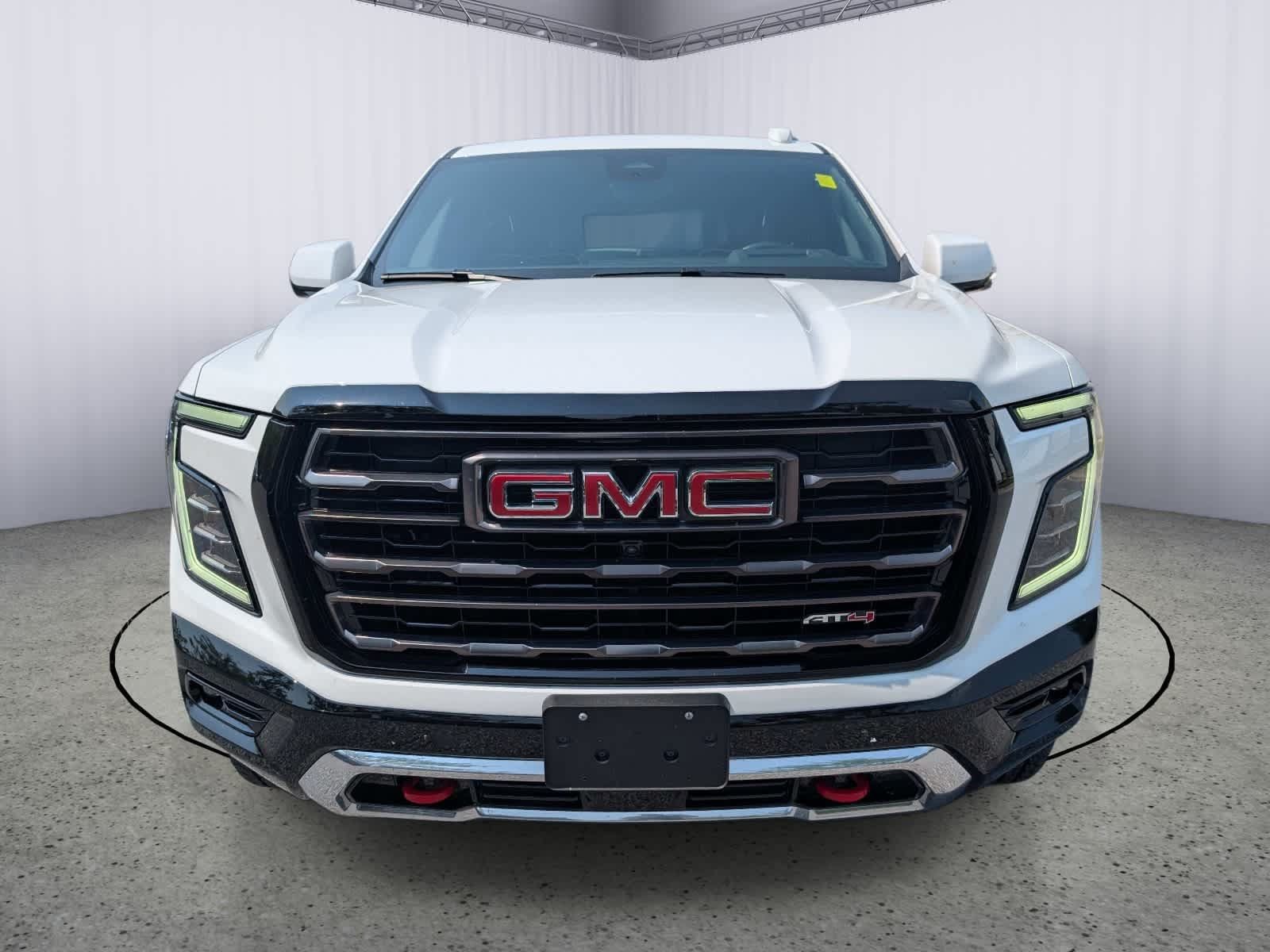 Used 2025 GMC Yukon AT4 Ultimate AWD/4WD image 8