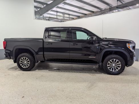 Used 2022 GMC Sierra 1500 AT4 AWD/4WD image 2