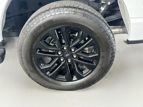 Used 2024 Ford F150 Lariat w/ Equipment Group 502A High AWD/4WD image 11