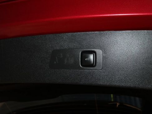 Used 2025 Lincoln Corsair Grand Touring w/ Towing Package AWD/4WD image 42