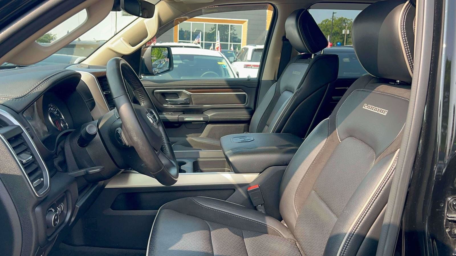 Used 2021 RAM 1500 Laramie AWD/4WD image 16