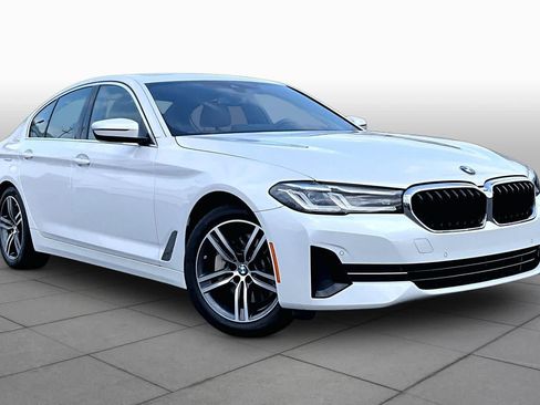 Used 2023 BMW 530i xDrive AWD/4WD image 3