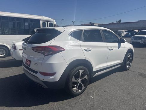 Used 2018 Hyundai Tucson Value w/ Cargo Package FWD image 19
