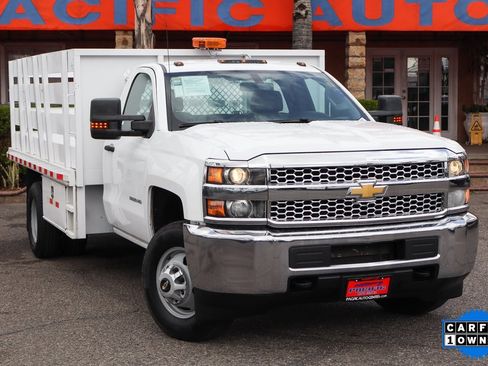 Used 2019 Chevrolet Silverado 3500 W/T w/ WT Convenience Package image 2