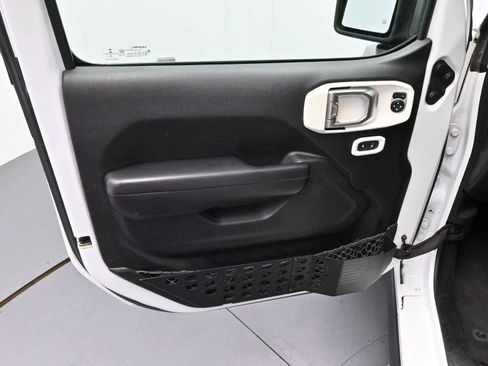 Used 2020 Jeep Wrangler Unlimited Sport AWD/4WD image 10