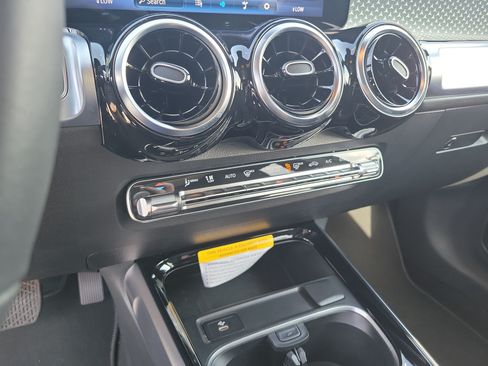 Used 2026 Mercedes-Benz GLB 250 image 18