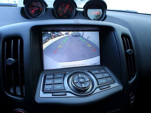 Used 2020 Nissan 370Z NISMO image 21