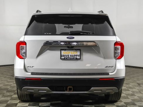 Used 2021 Ford Explorer XLT w/ Equipment Group 202A image 19
