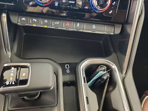 Used 2025 GMC Sierra 1500 Denali Ultimate AWD/4WD image 19