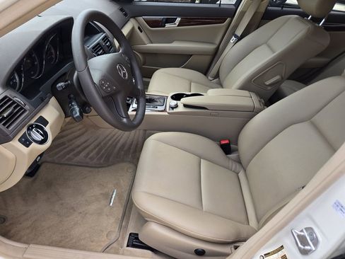 Used 2011 Mercedes-Benz C 300 Sedan image 15