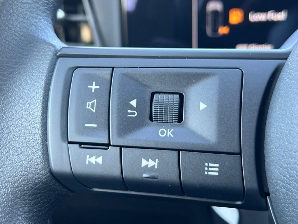 New 2026 Nissan Kicks SV w/ Cold Weather Package FWD image 11