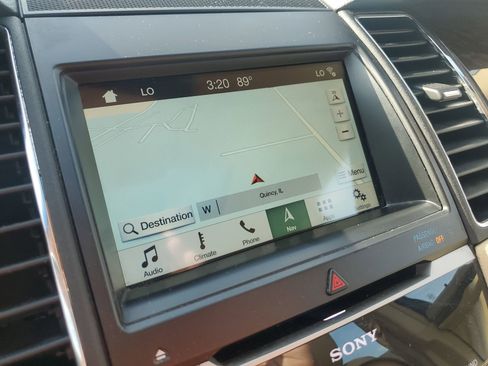 Used 2018 Ford Taurus Limited w/ Driver Assist Package image 22