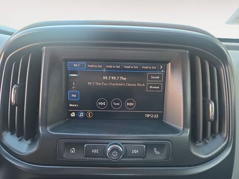 Used 2022 Chevrolet Colorado W/T w/ WT Convenience Package AWD/4WD image 21