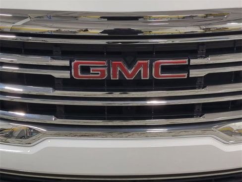 Certified 2023 GMC Acadia SLE image 29