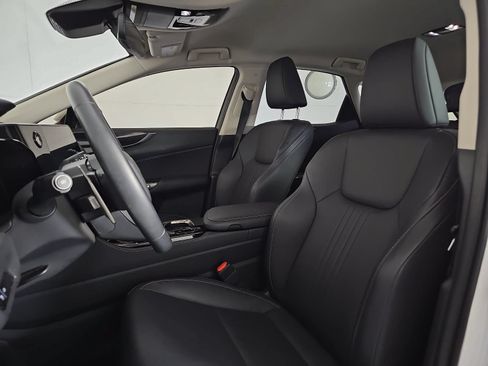 Used 2025 Lexus NX 250 FWD w/ Accessory Package (K3) image 15