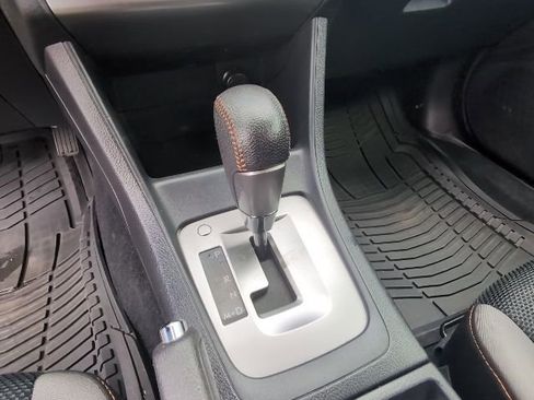 Used 2017 Subaru Crosstrek 2.0i Premium image 21