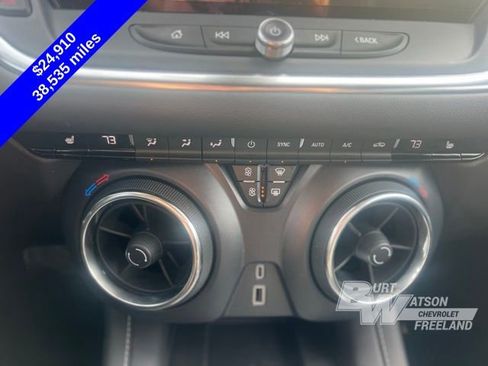 Used 2024 Chevrolet Blazer LT w/ Convenience Package image 16