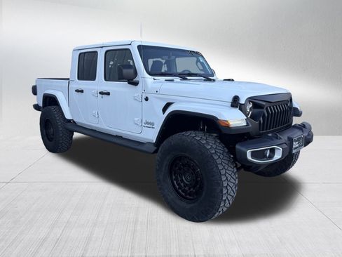 Used 2022 Jeep Gladiator Overland w/ Popular Equipment Package image 3