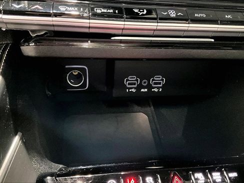 Used 2025 Jeep Wagoneer Series II w/ Premium Group I image 31