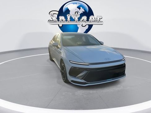 New 2026 Hyundai Sonata SEL FWD image 2