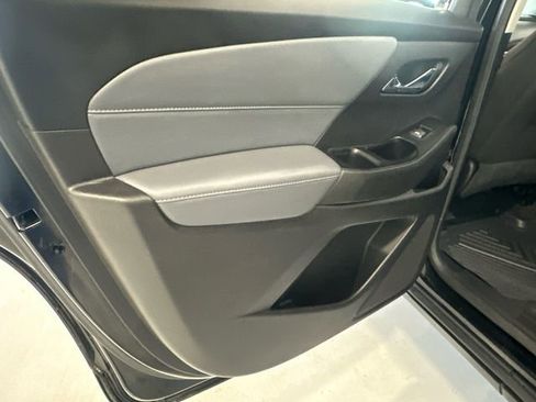 Used 2018 Chevrolet Traverse LT image 31